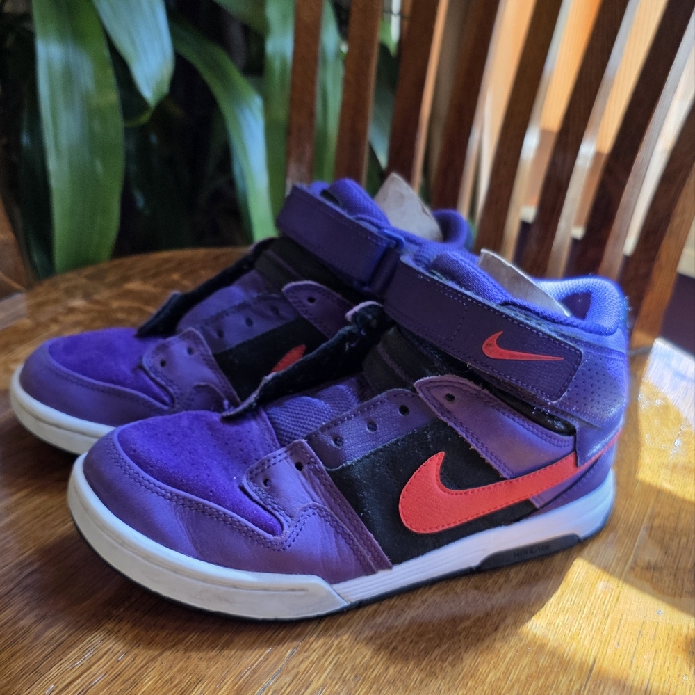 Nike Kids (or women's size 6) Purple and Red Sneakers
